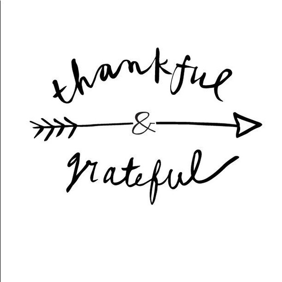 Meet your Poshers, Jodi and Casey - Picture 5 of 5